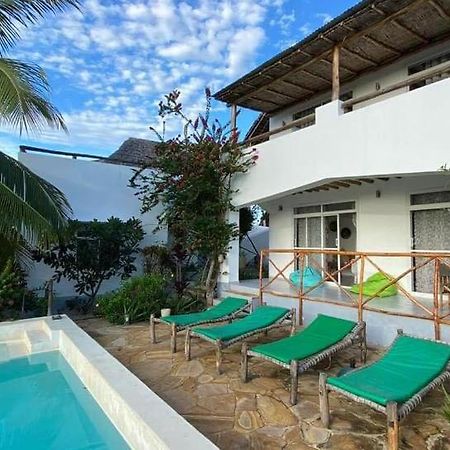 Maisha Marefu Apartments كيوينجوا المظهر الخارجي الصورة